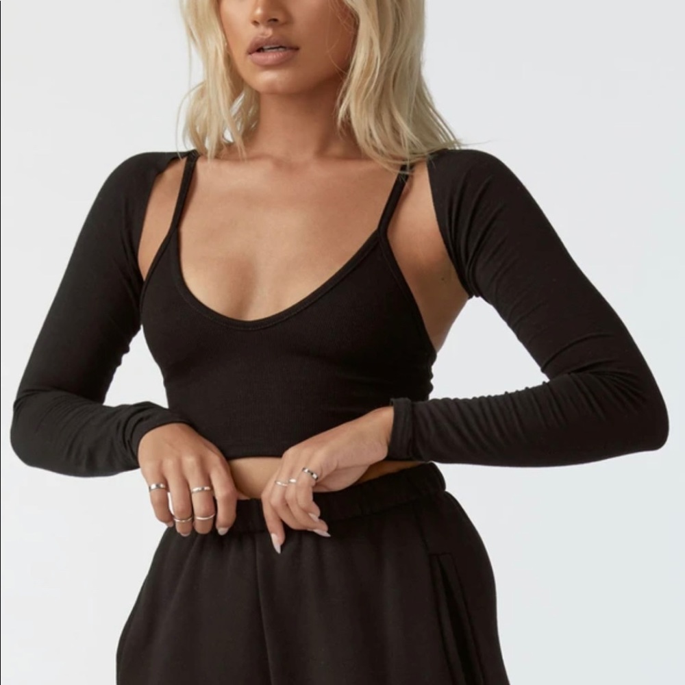 Joah Brown Shrug